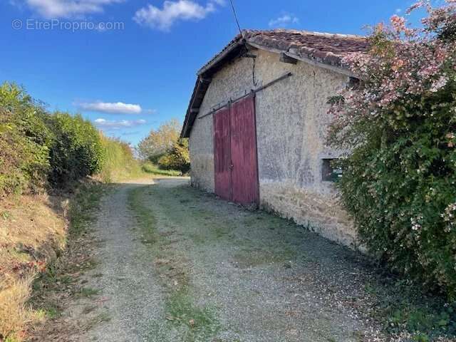 Maison à LIAS-D&#039;ARMAGNAC
