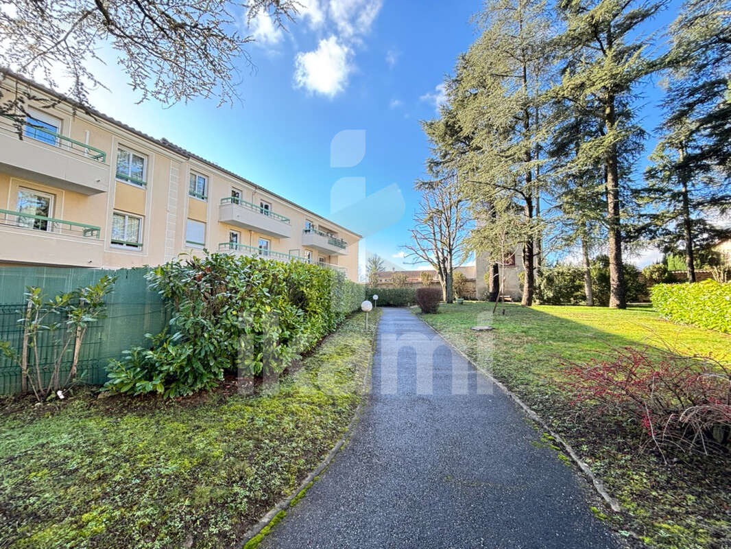 Appartement à CRAPONNE