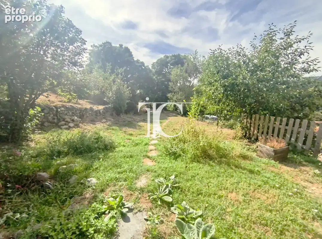 Maison de village en pierre restauree * 2 chambres * clede * jardin * calme mais proche commodites * - photo 24