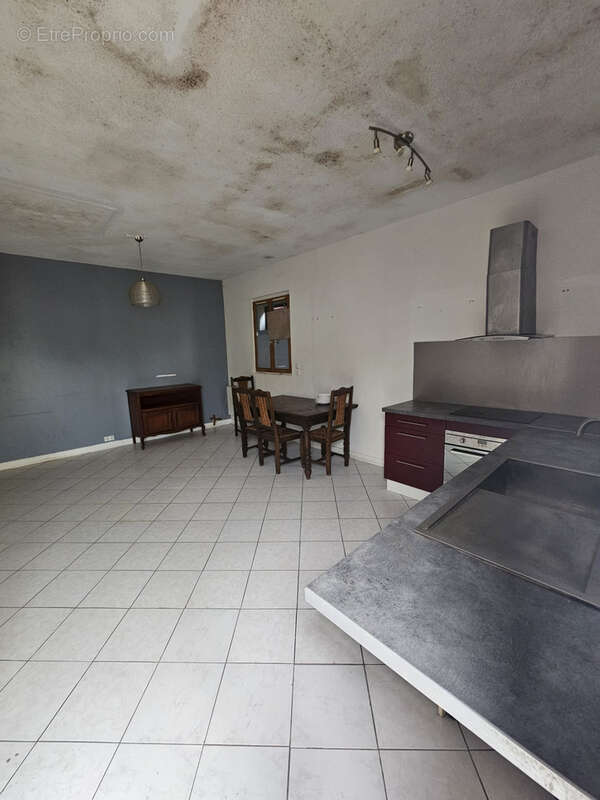 Appartement à SAINTE-GENEVIEVE-DES-BOIS