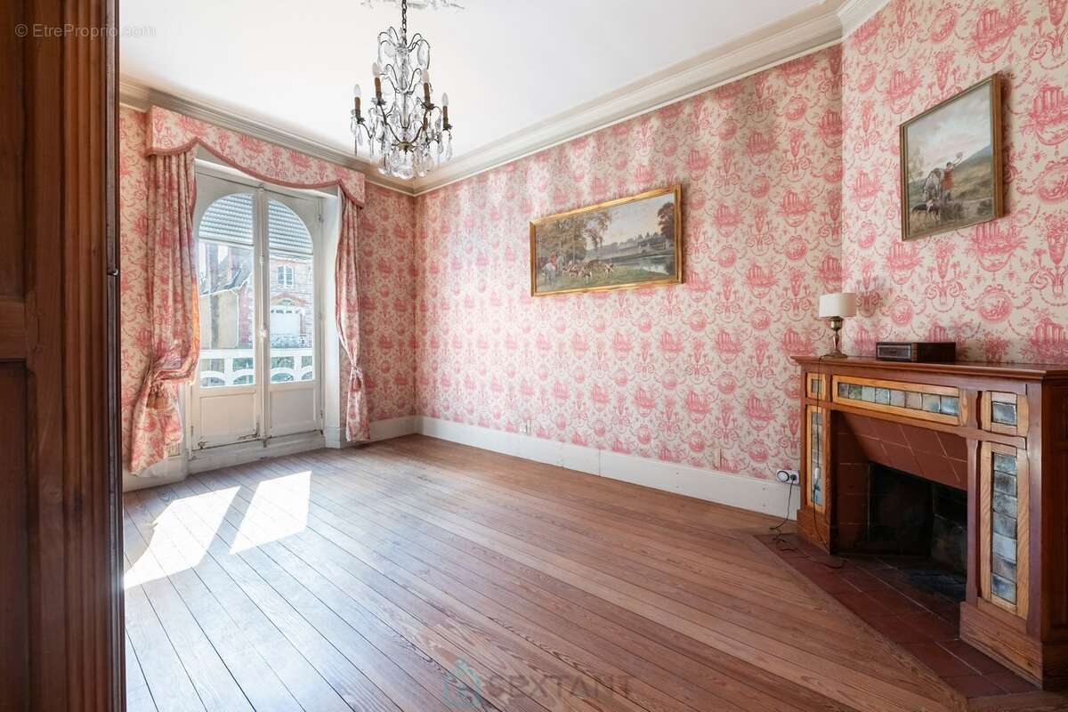 Maison à FONTAINEBLEAU