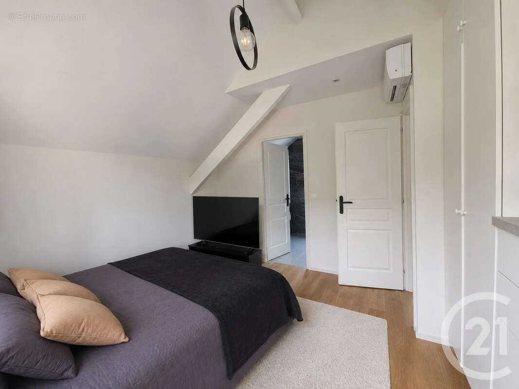 Maison 115 m² à Saint-Maur-Des-Fosses  - photo 14