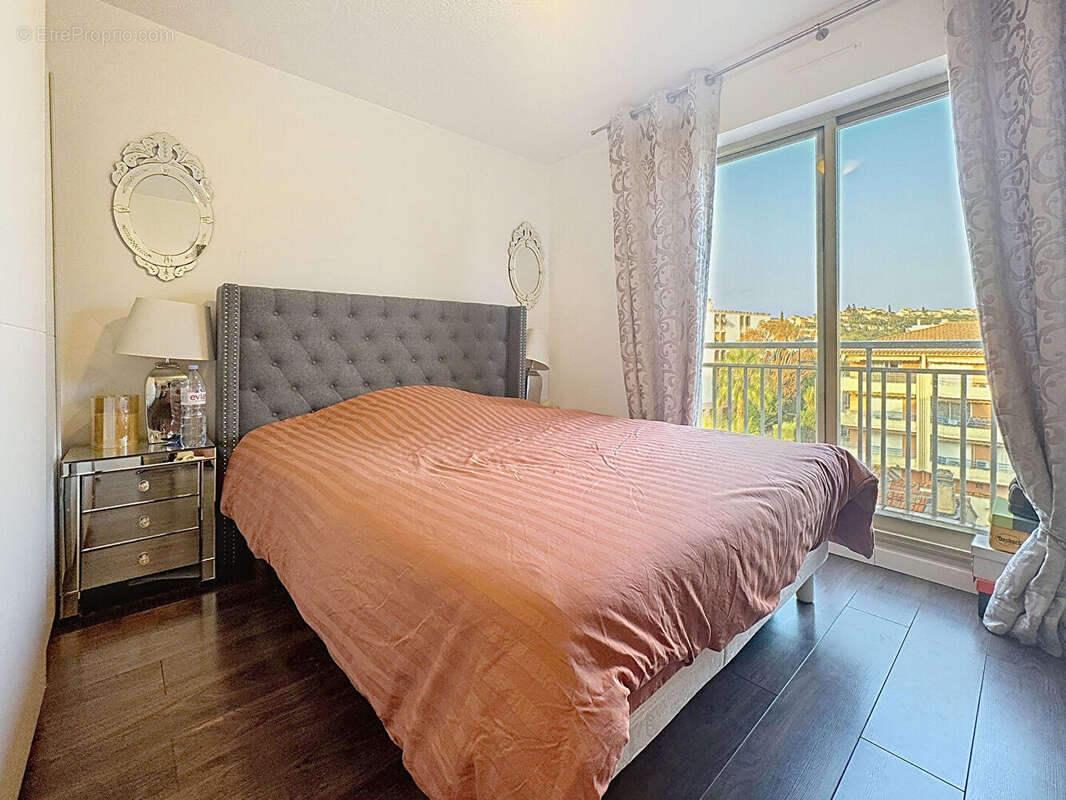 Appartement à SAINT-RAPHAEL