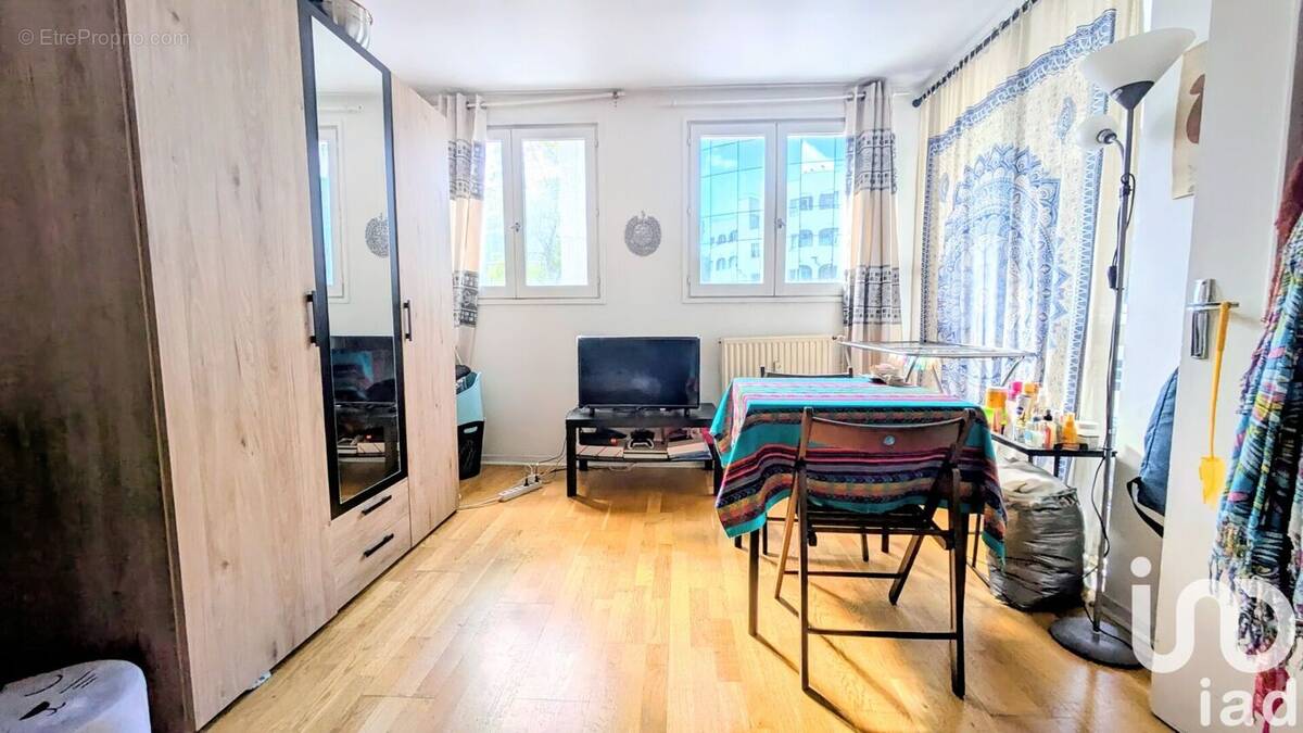 Photo 1 - Appartement à SAINT-DENIS
