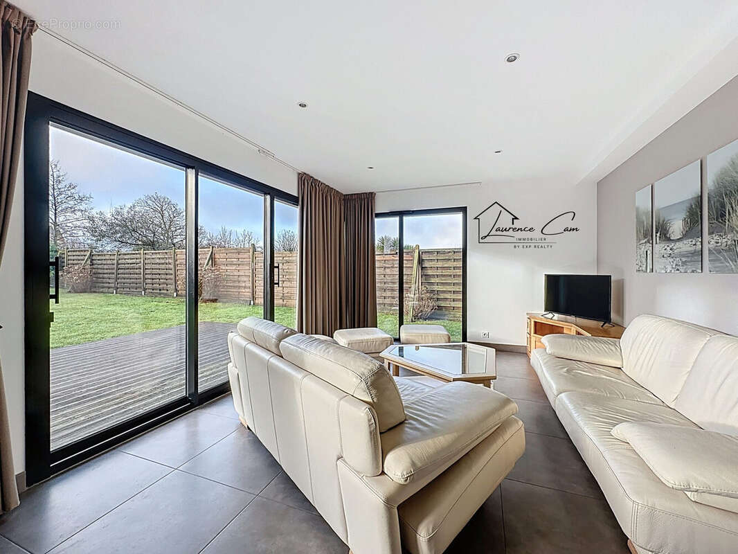 Maison à PLOUGUERNEAU