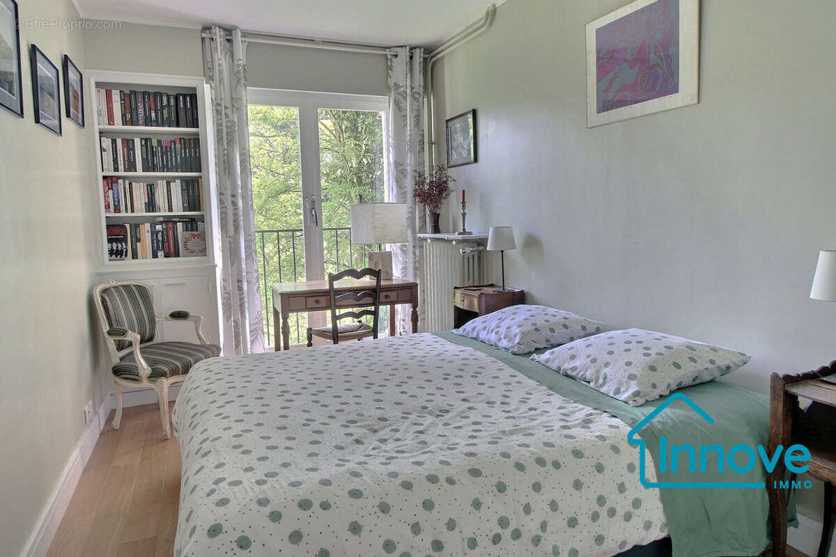 Appartement à VERSAILLES