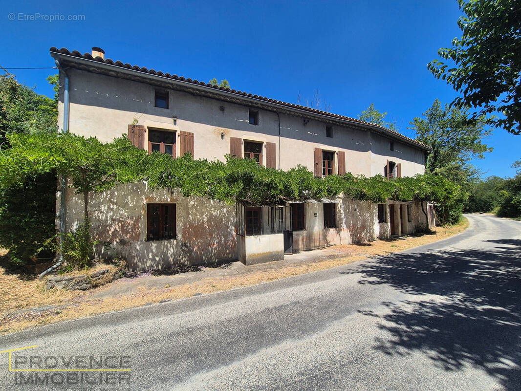 Maison à SAINT-MARTIN-SUR-LAVEZON