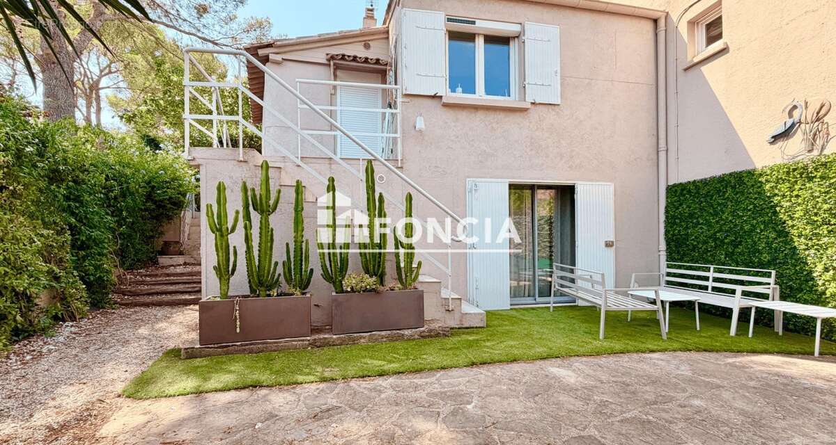 Villa de Vacances - 300 de la Plage de la Baumette - photo 9