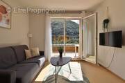 Appartement à AVENE