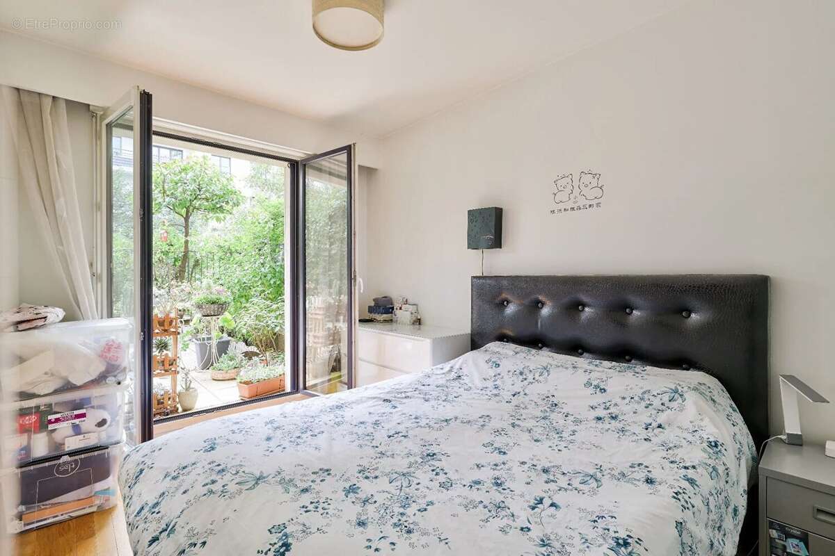 Appartement à ISSY-LES-MOULINEAUX