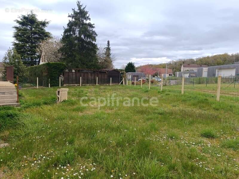 Maison à VILLENEUVE-SUR-YONNE