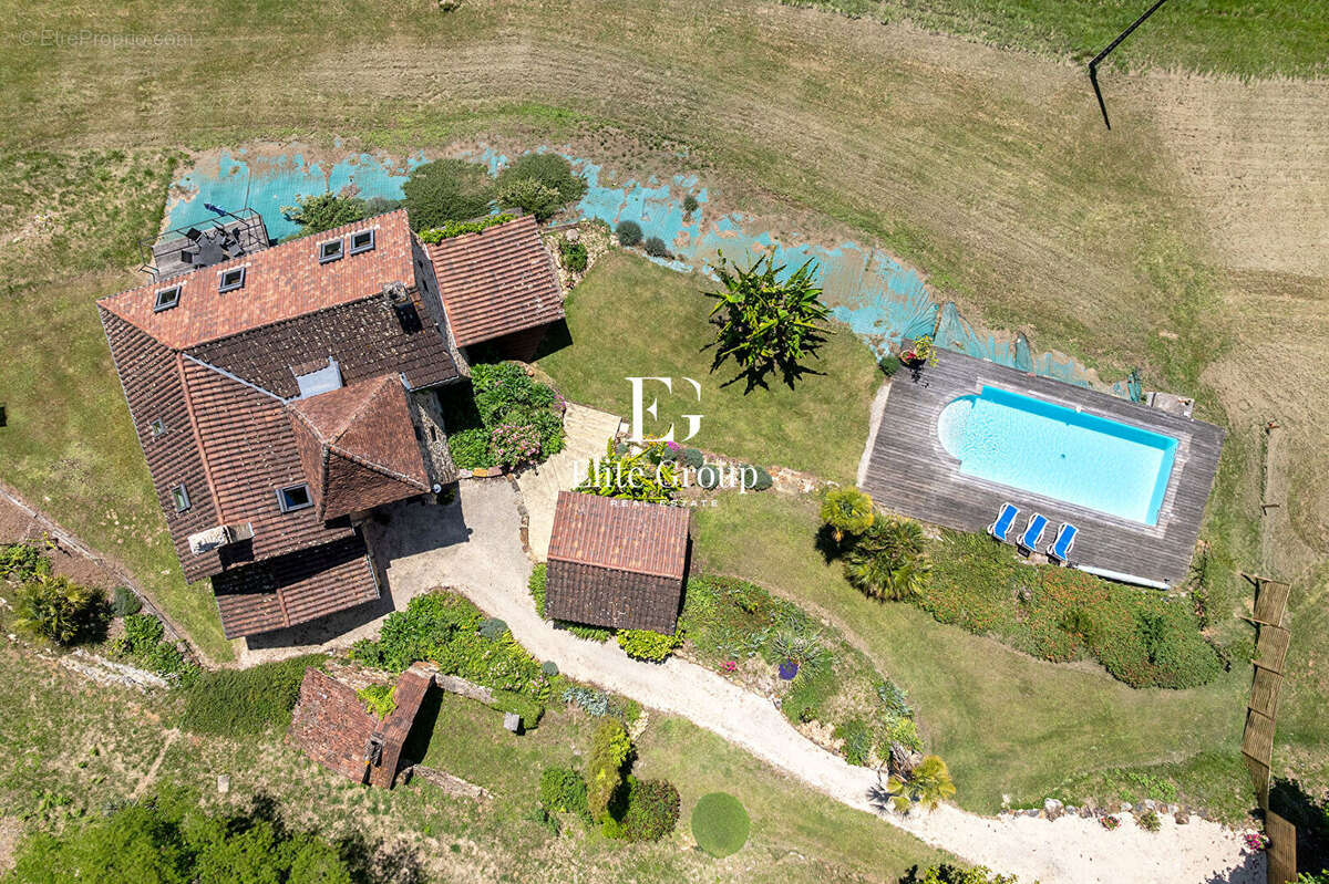 Maison à DOISSAT