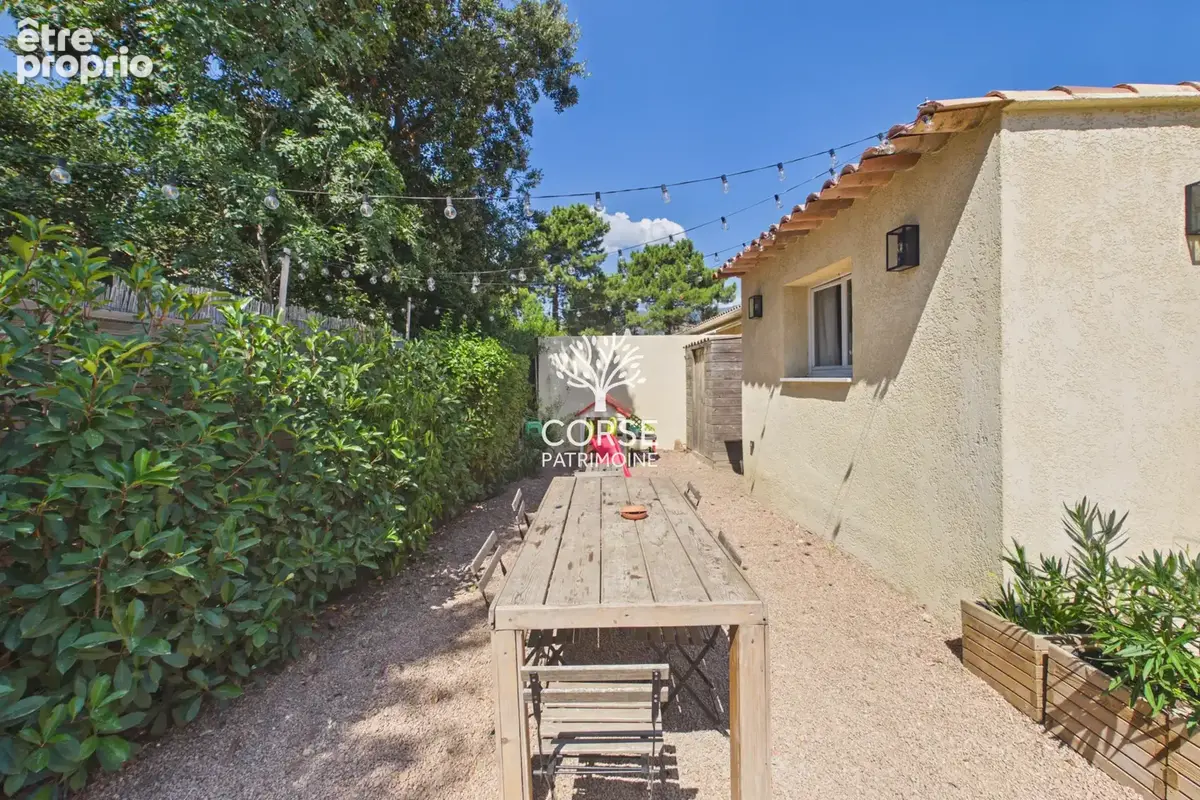 Maison mitoyenne rénovée avec jardin privatif - photo 8