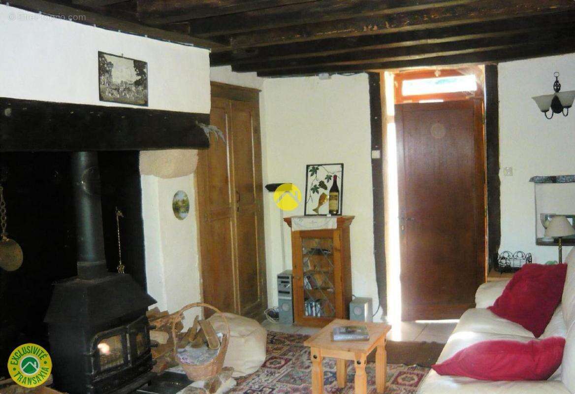 Maison à DUN-LE-PALESTEL