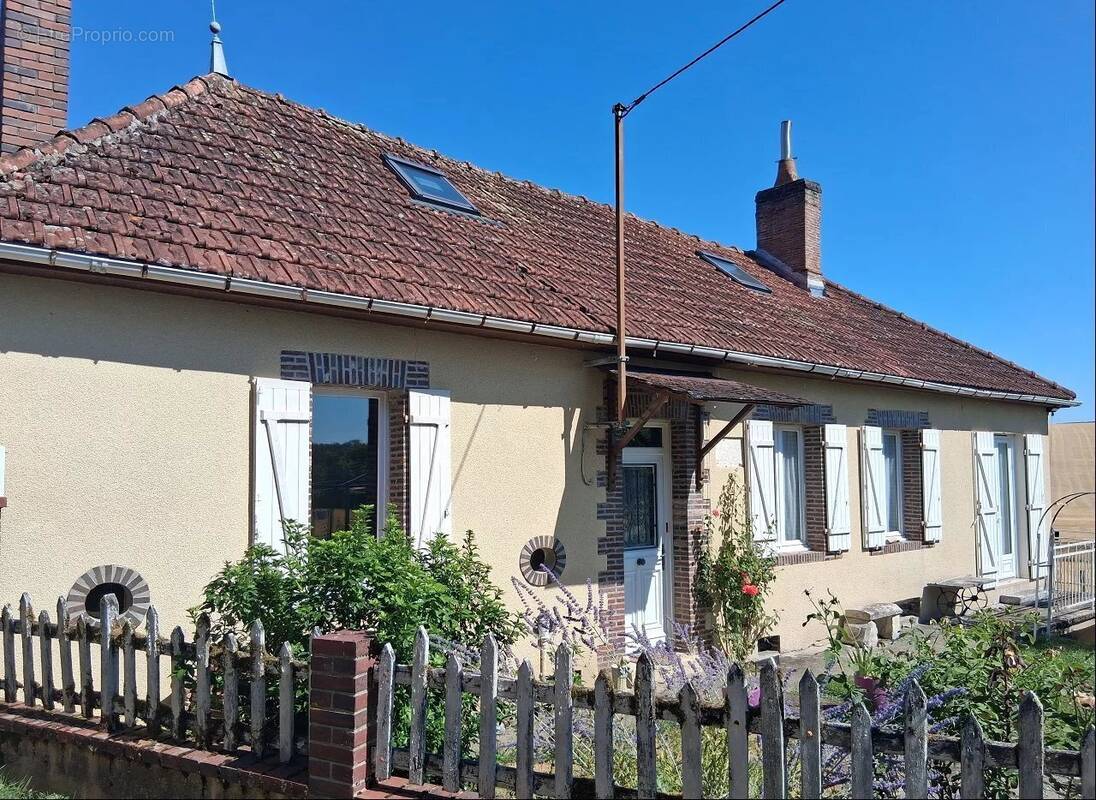 Maison à COURSAN-EN-OTHE