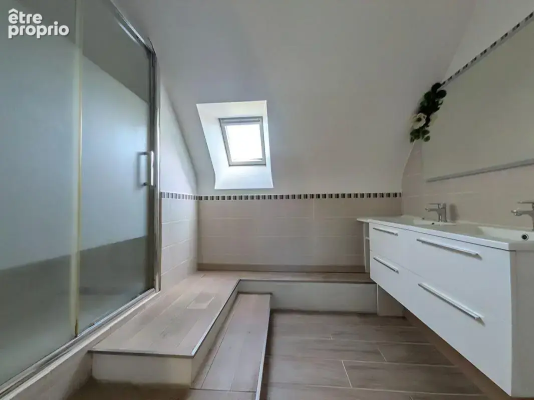 Maison à fort potentiel - 4 chambres - photo 11