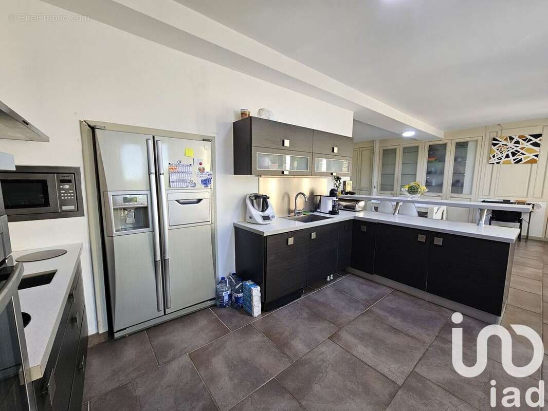 Photo 8 - Maison à VILLENEUVE-L'ARCHEVEQUE