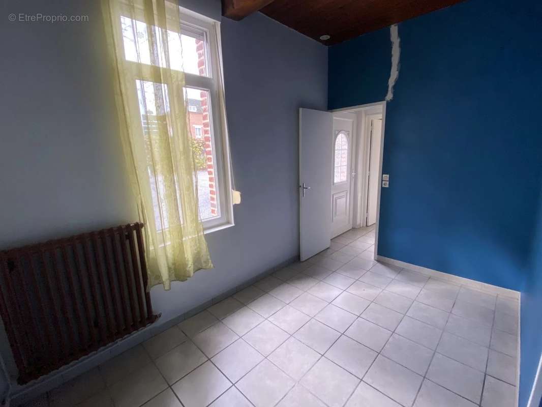 Appartement à AVESNES-SUR-HELPE