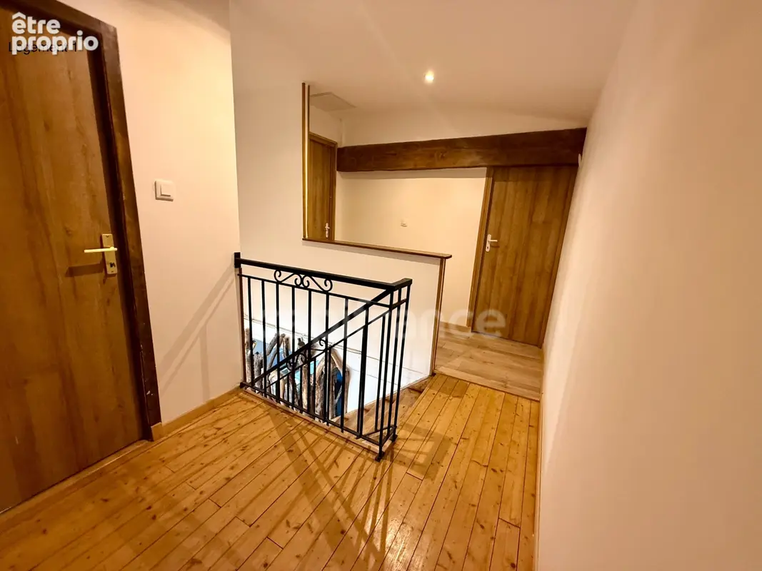 Maison avec deux logements indépendants : une opportunité rare pour habiter, investir ou réunir plusieurs générations - photo 26
