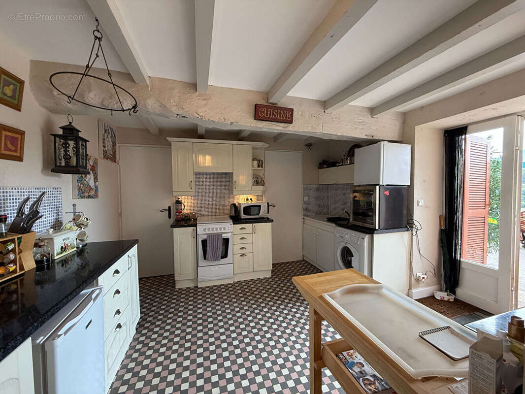 Maison à SAINTE-COLOMBE-DE-VILLENEUVE