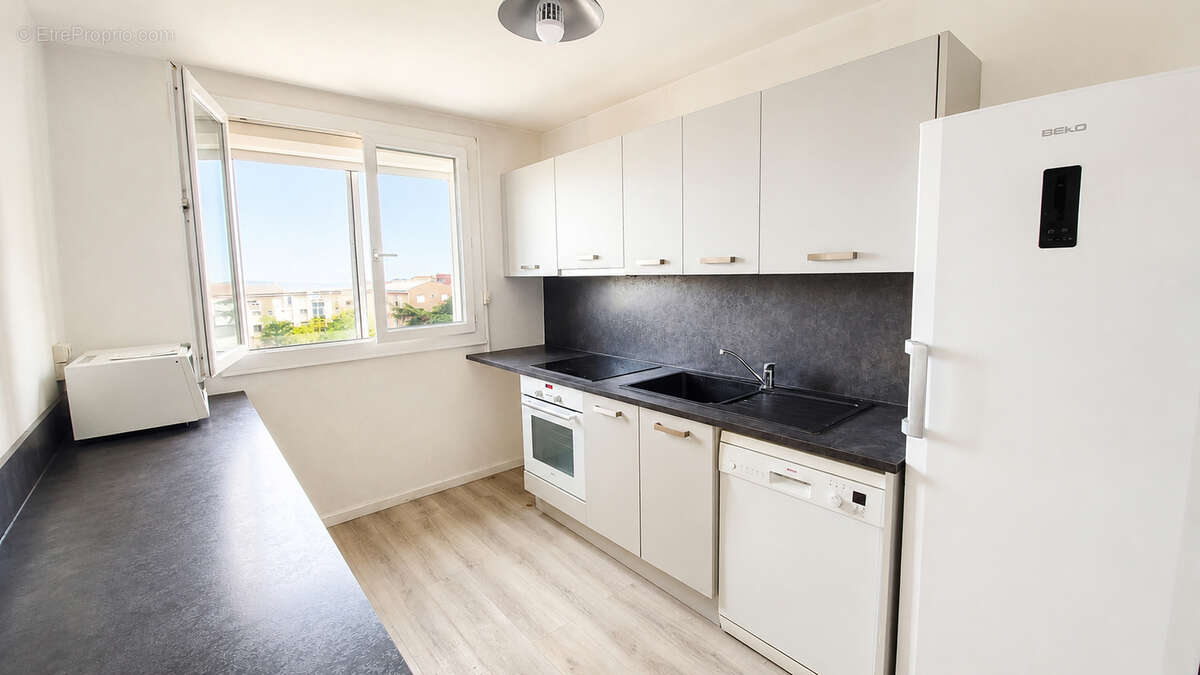 Blagnac - Appartement T4 - 81m² - photo 3
