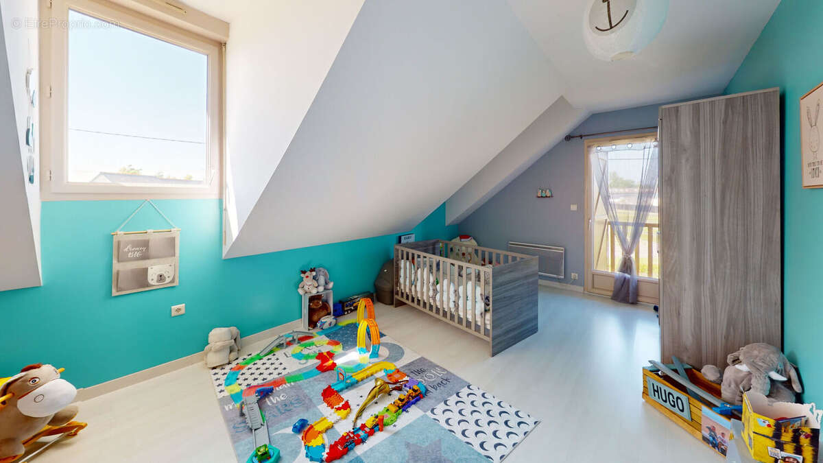 Maison à LONGUE-JUMELLES