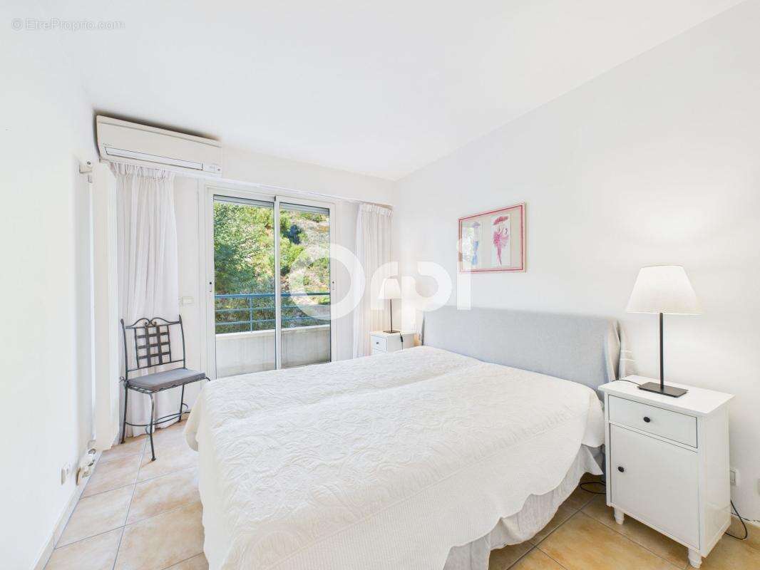 Appartement à MANDELIEU-LA-NAPOULE