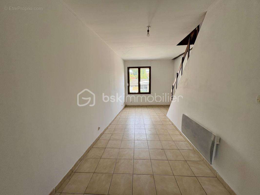 Appartement à NANTEUIL-LE-HAUDOUIN