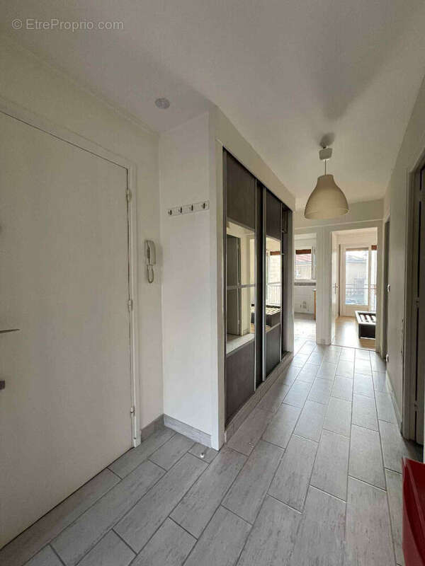 Appartement à ROSNY-SOUS-BOIS