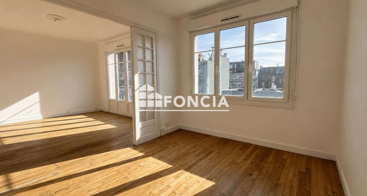 RENNES – Arsenal / Redon – Quai de la Prévalaye - T3 en dernier étage avec balcon - photo 5