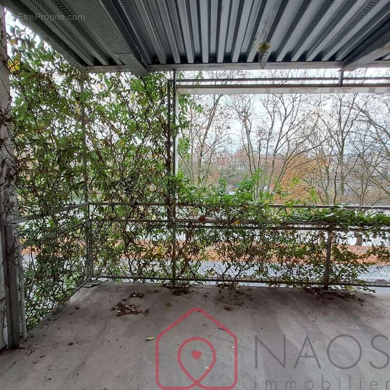 Appartement à L'ILE-SAINT-DENIS