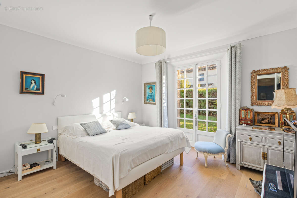 Maison à LA COLLE-SUR-LOUP