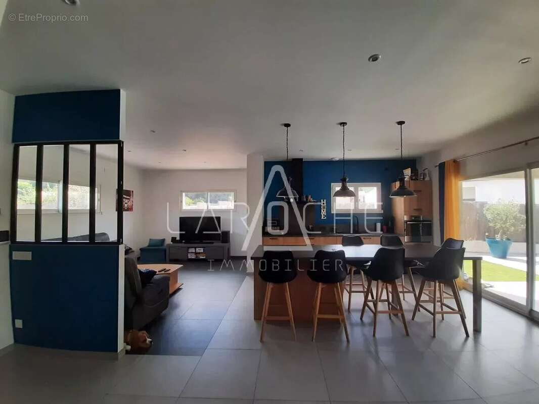 Maison à LAROQUE-DES-ALBERES