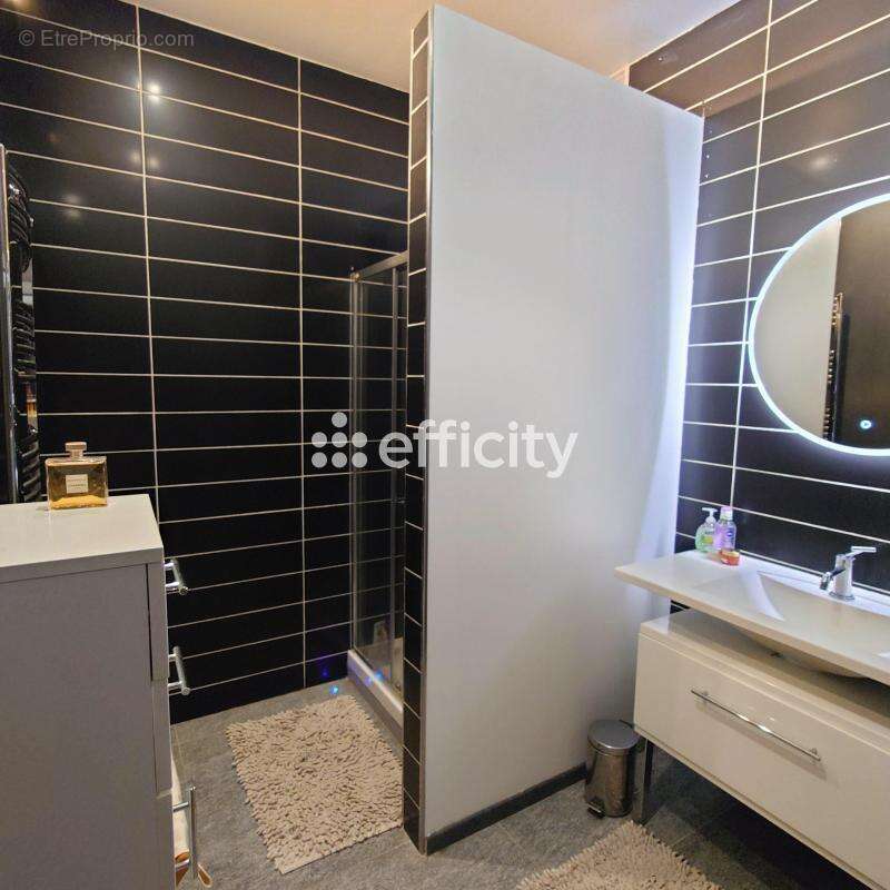 Appartement à LYON-3E