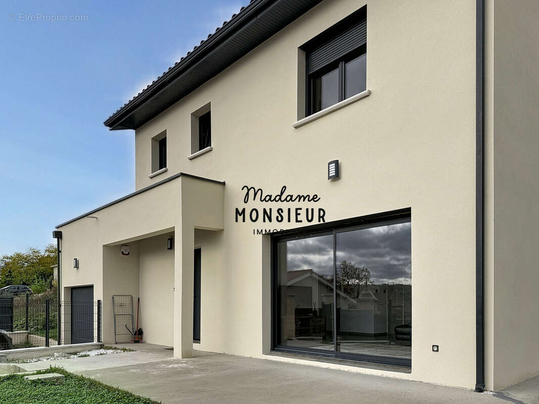 Maison à BOURGOIN-JALLIEU