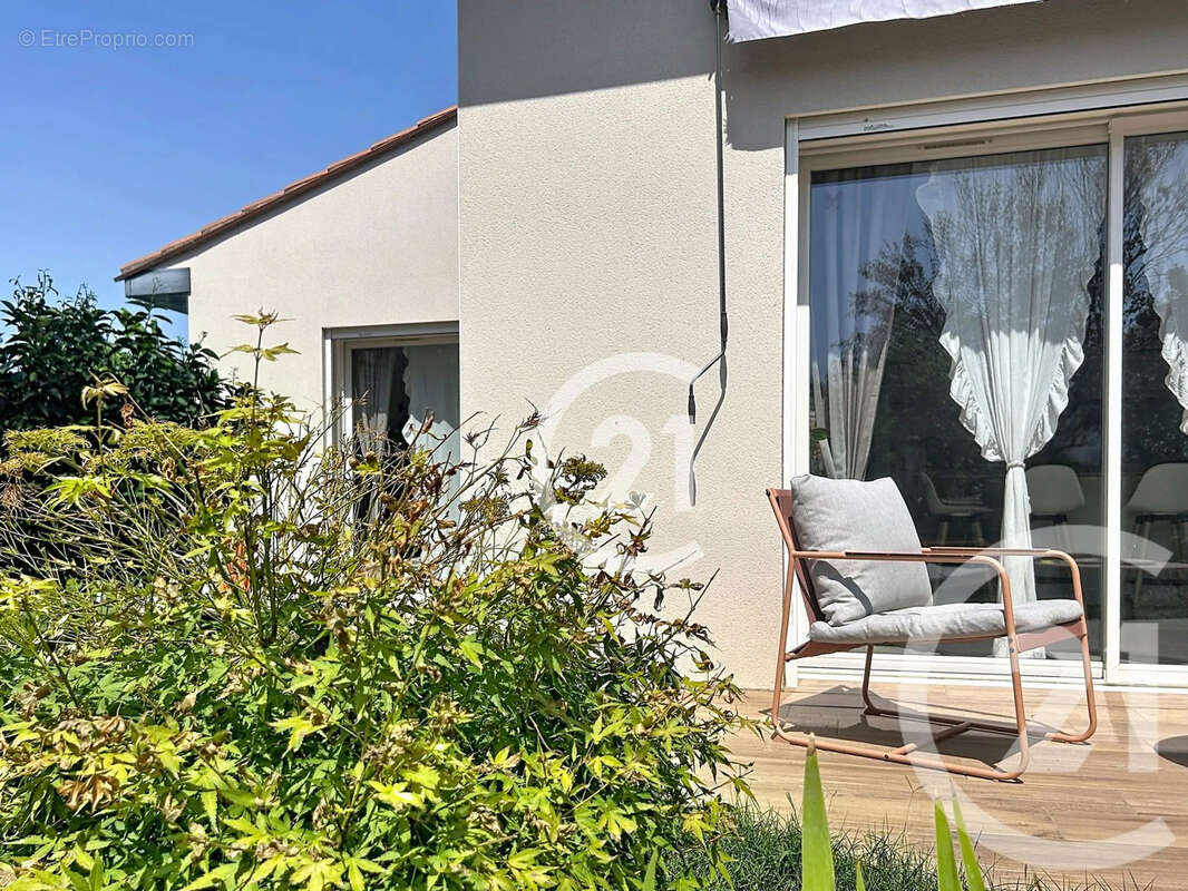 Maison 104 m² à Montescot  - photo 19