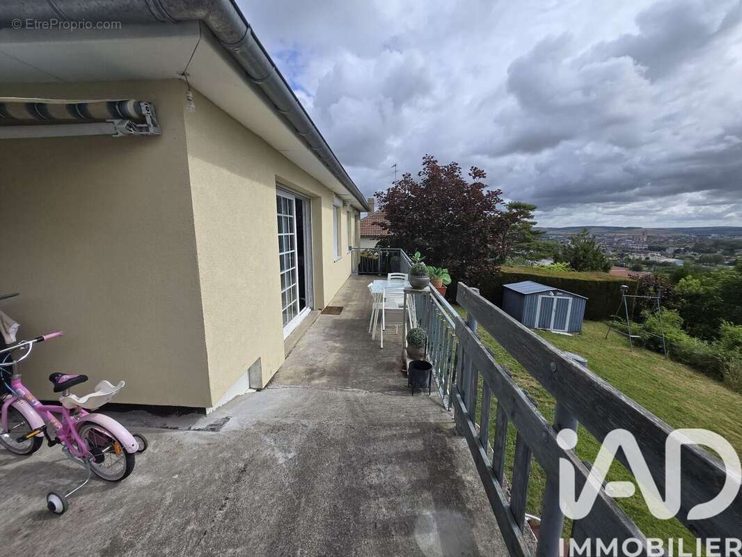Photo 2 - Maison à PARON