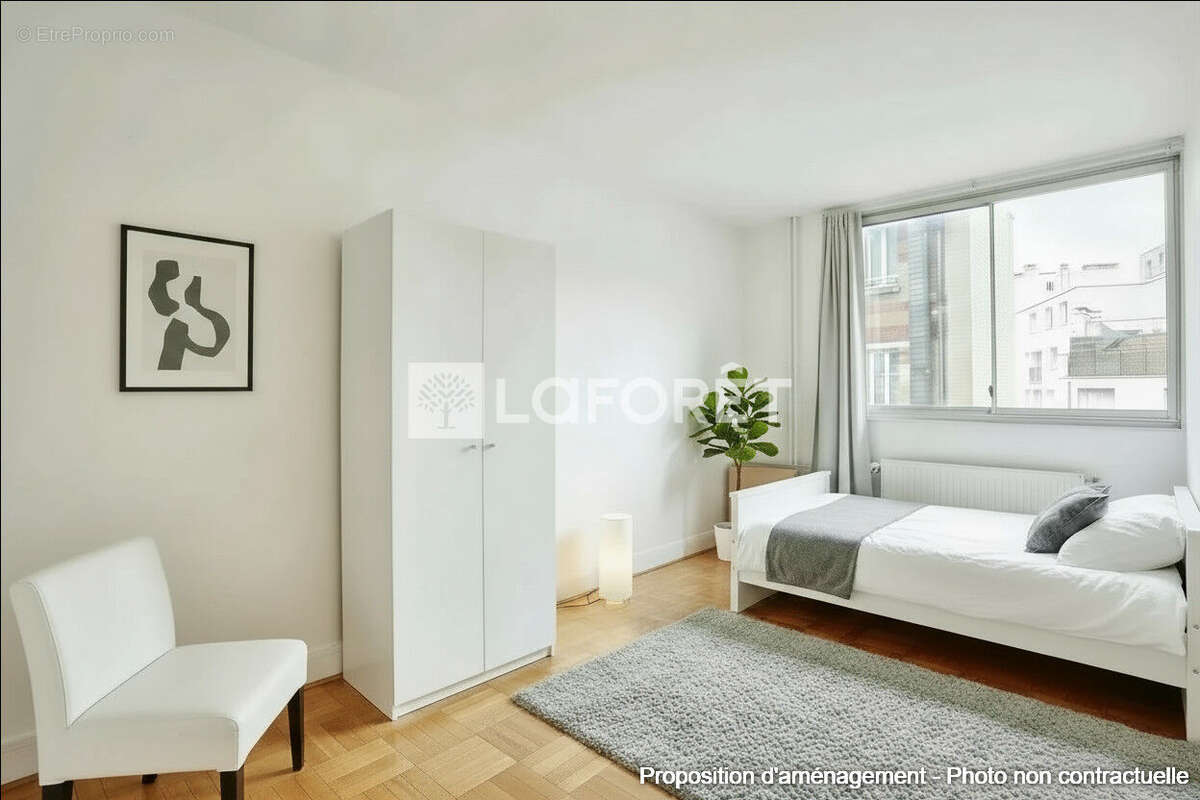 Appartement à PARIS-14E
