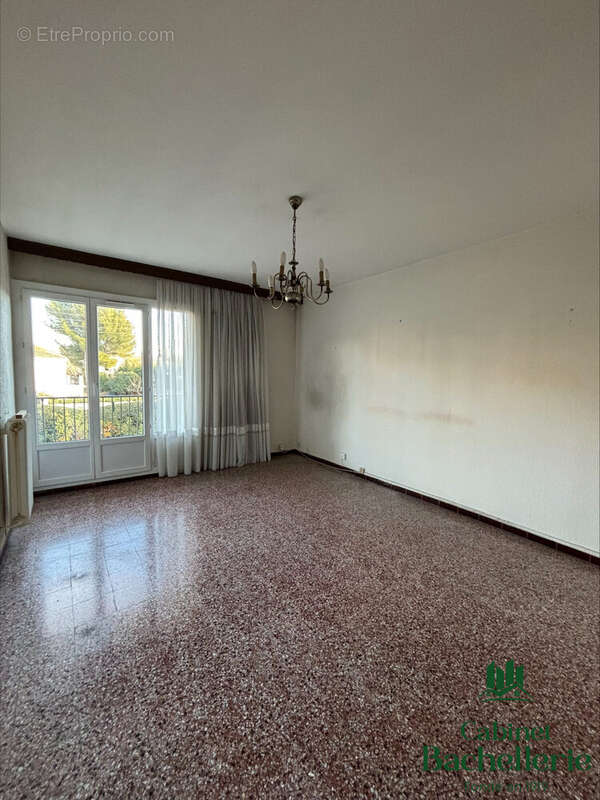 Appartement à MARSEILLE-12E