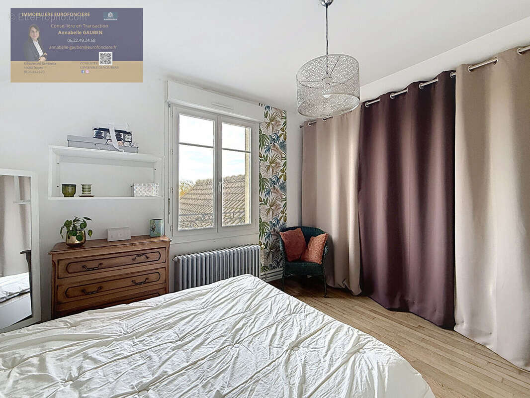 Maison à LA CHAPELLE-SAINT-LUC