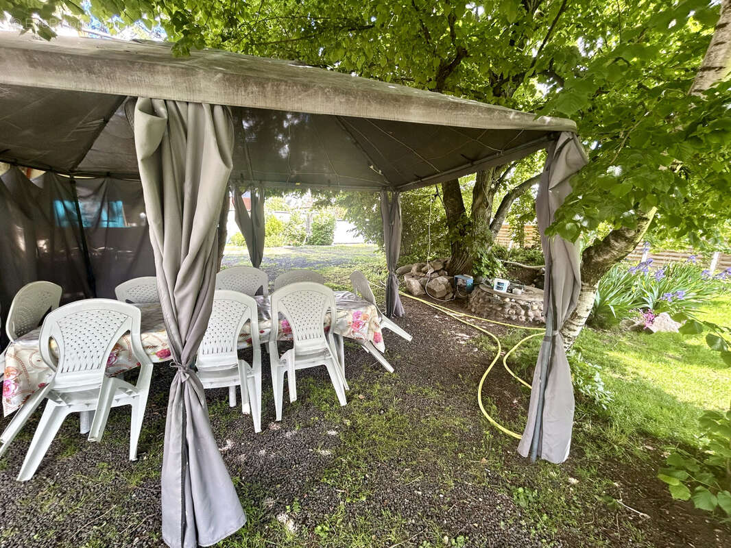 Maison à SURY-LE-COMTAL