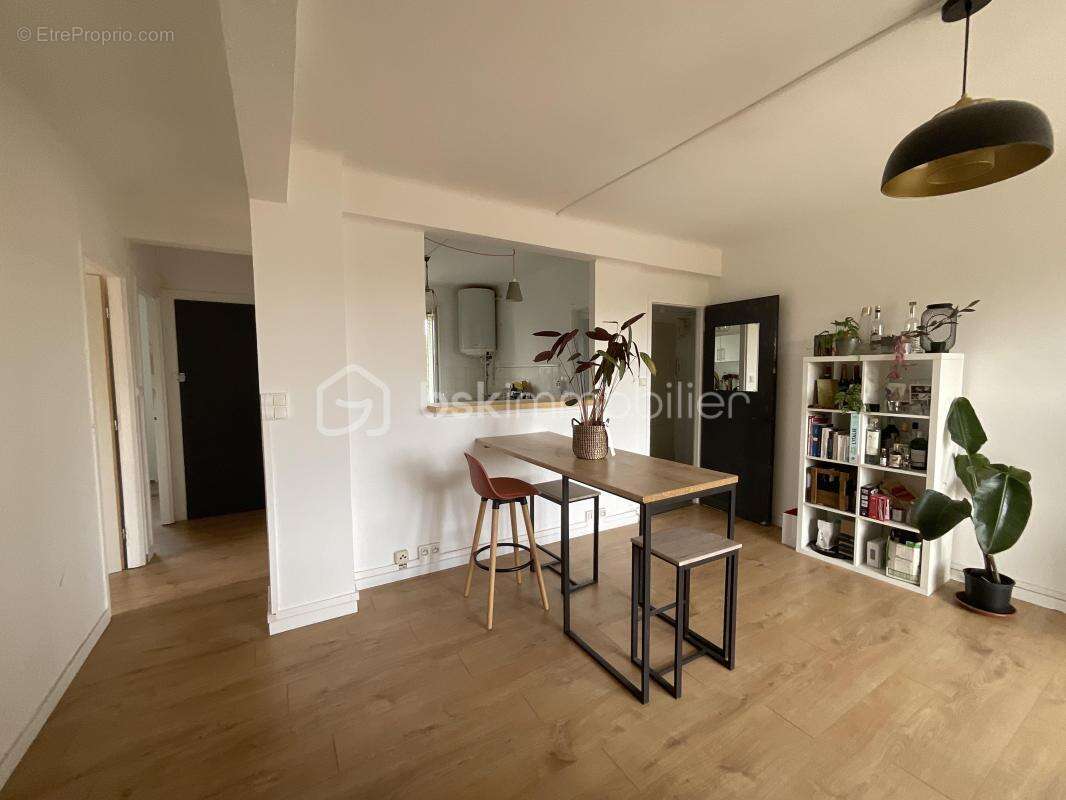 a Voir ! Appartement T4 3 chambres, à deux pas du centre ville et de ses commodités - photo 2