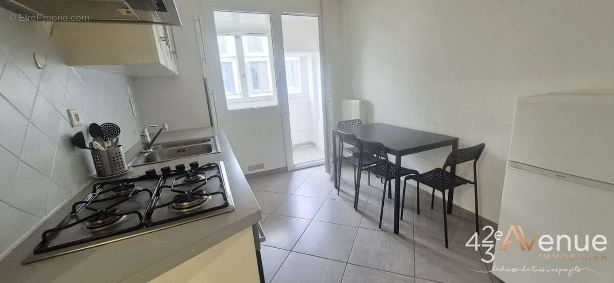 Appartement à SAINT-ETIENNE