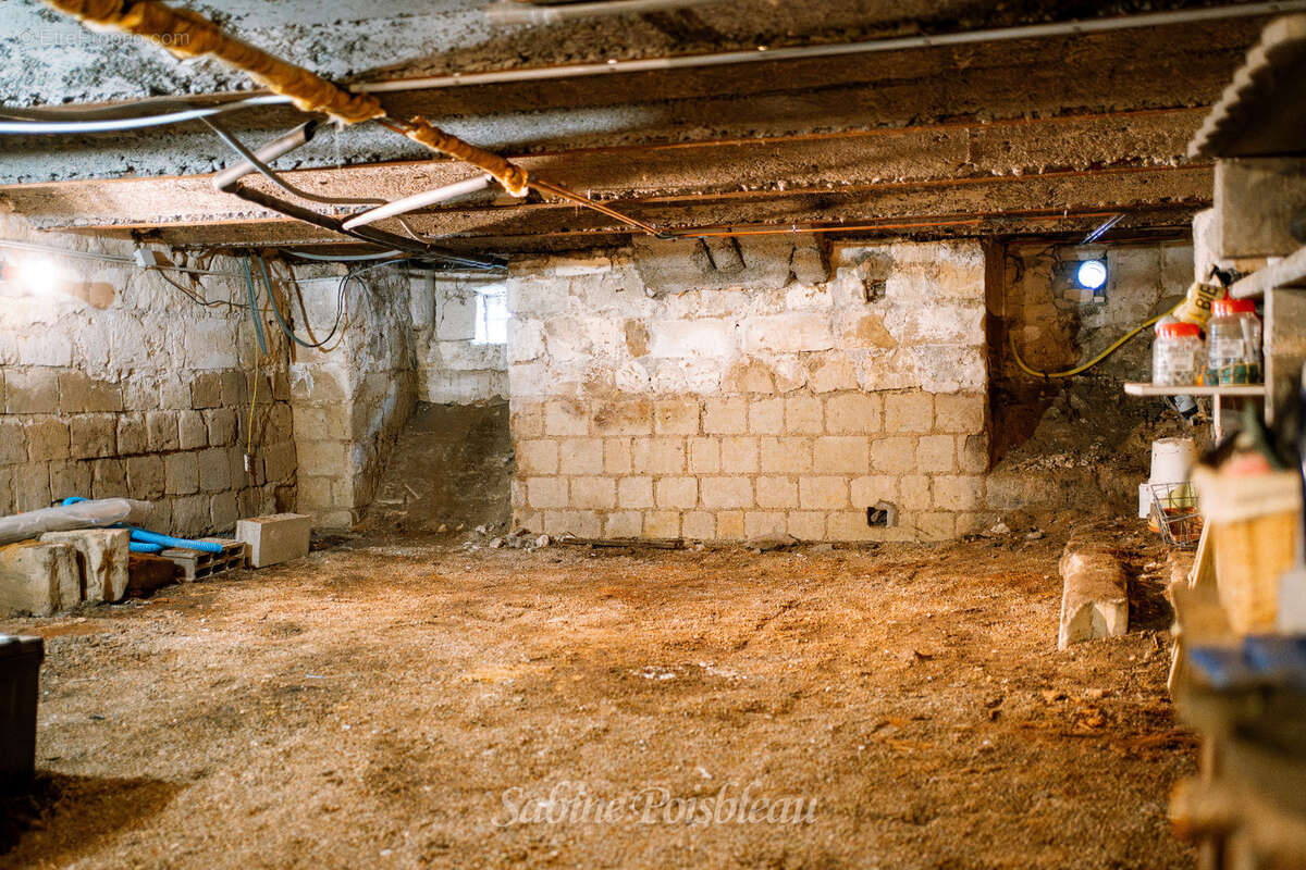 Saumur 49400 maison à vendre 198 m² habitable - petit jardin - 6 chambres - bureau - photo 17