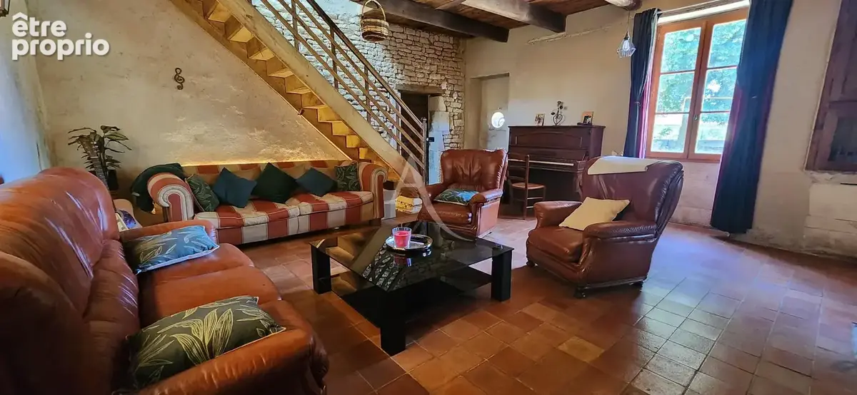 Chaunay - maison pierre - 4 chambres - jardin - photo 6