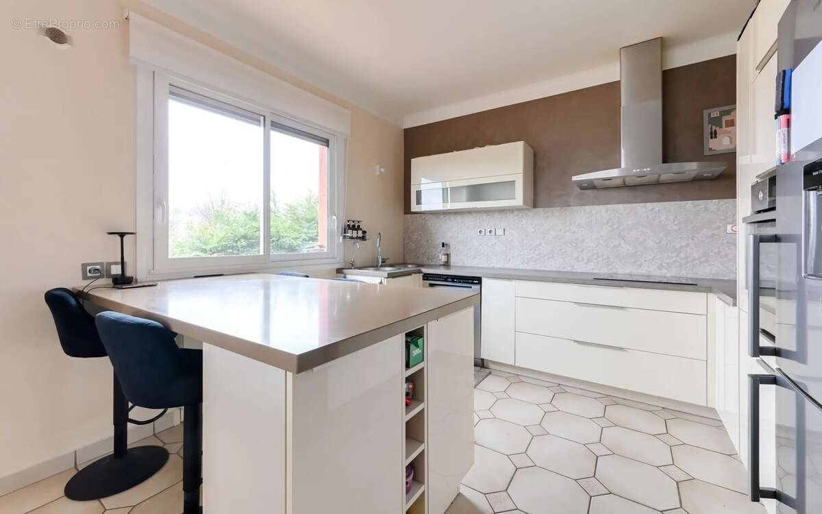 Maison à SAINTE-CONSORCE