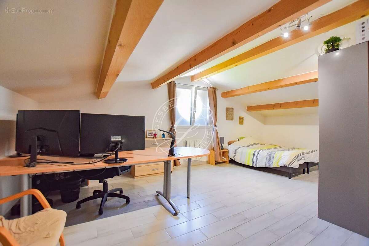 A vendre flayosc - villa  de 225 m2 avec piscine à pieds au village - photo 24