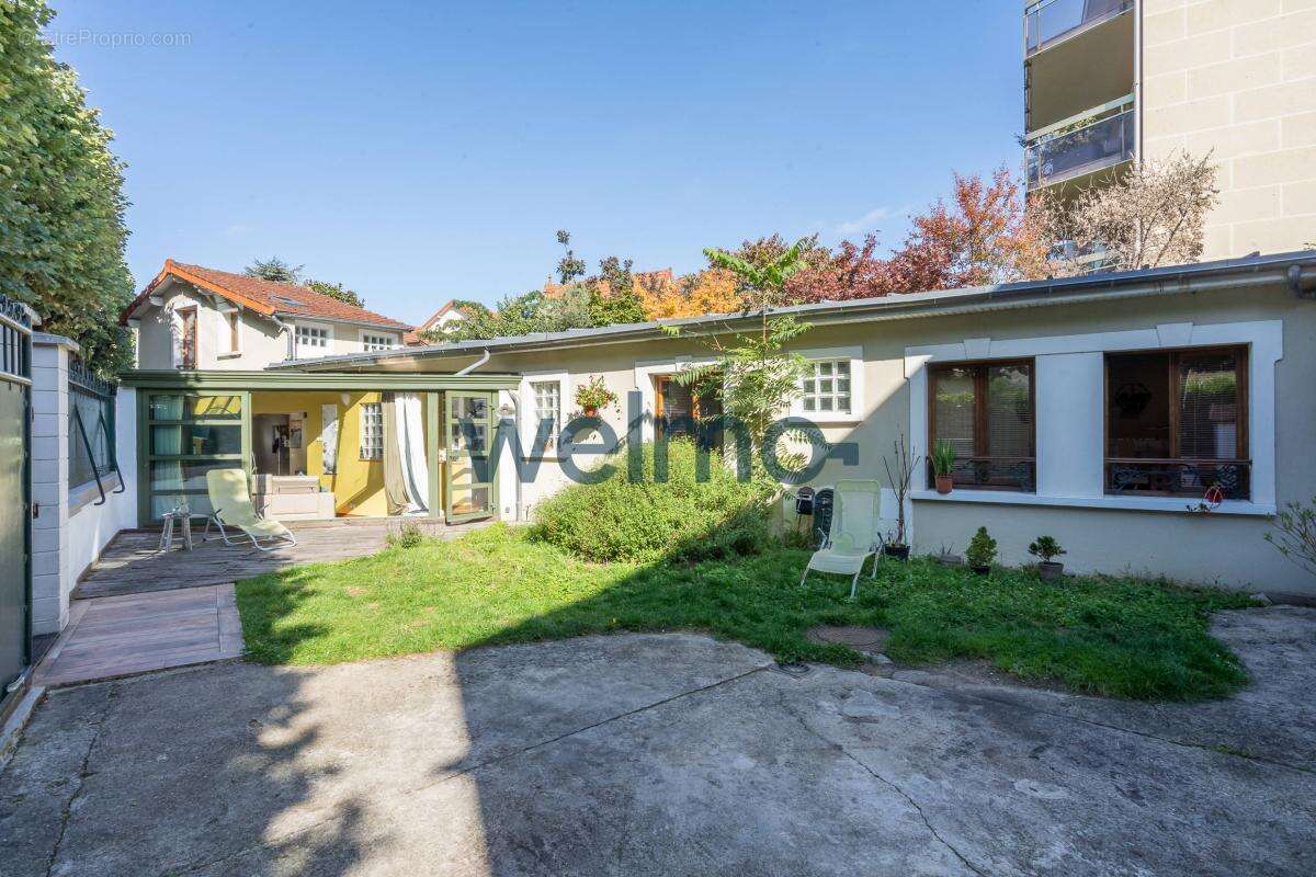 Maison à LE PERREUX-SUR-MARNE