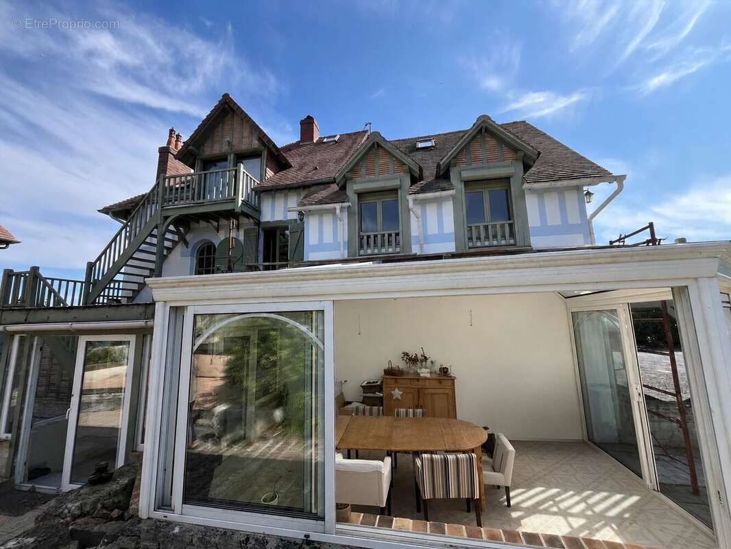 Maison à BLONVILLE-SUR-MER