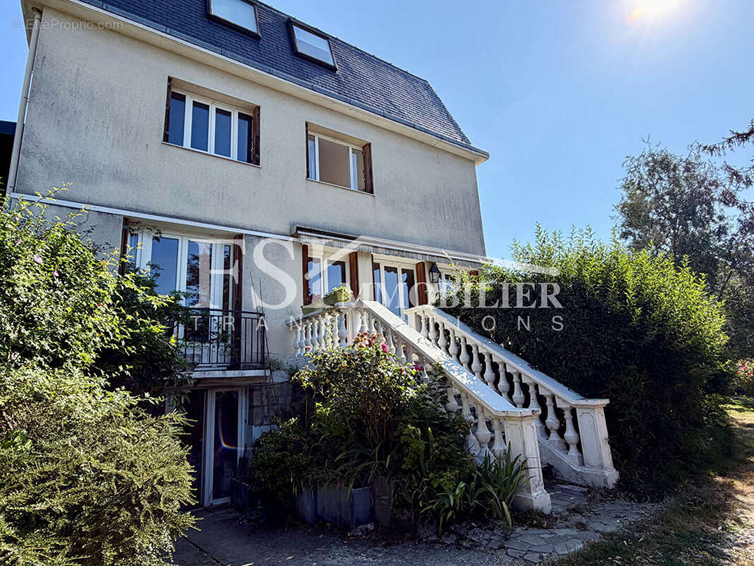 Maison à SAINT-LEU-LA-FORET